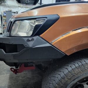 FRONT BUMPER NAVARA NP300