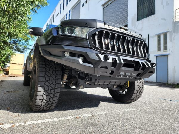 FRONT BUMPER AMD FORD T8 RAPTOR 20'